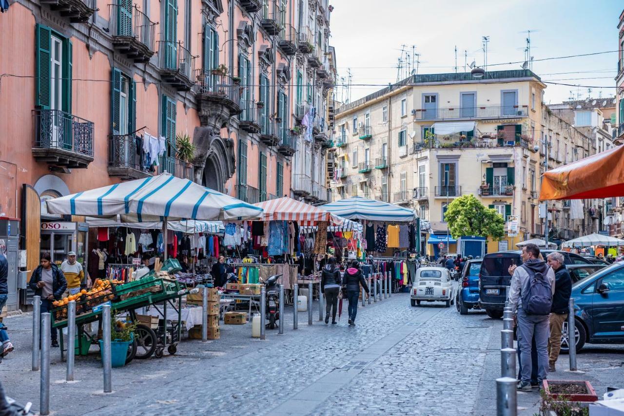 Petrucci B&B Napoli Esterno foto